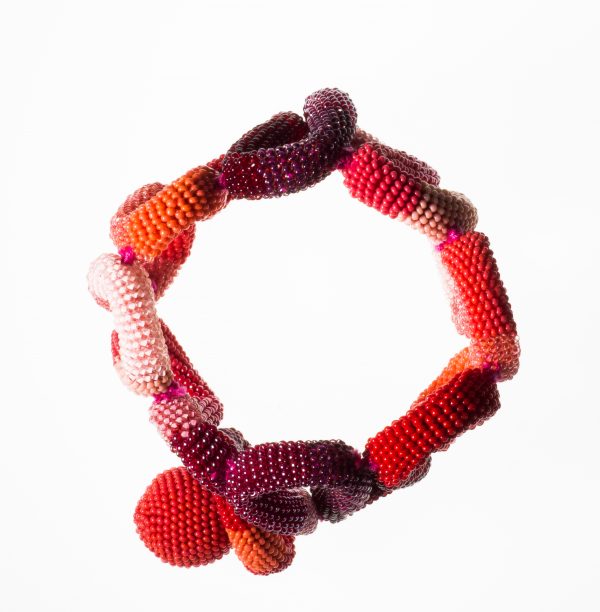 Armband in Orange-, Rosa- und Rottönen – Bild 3