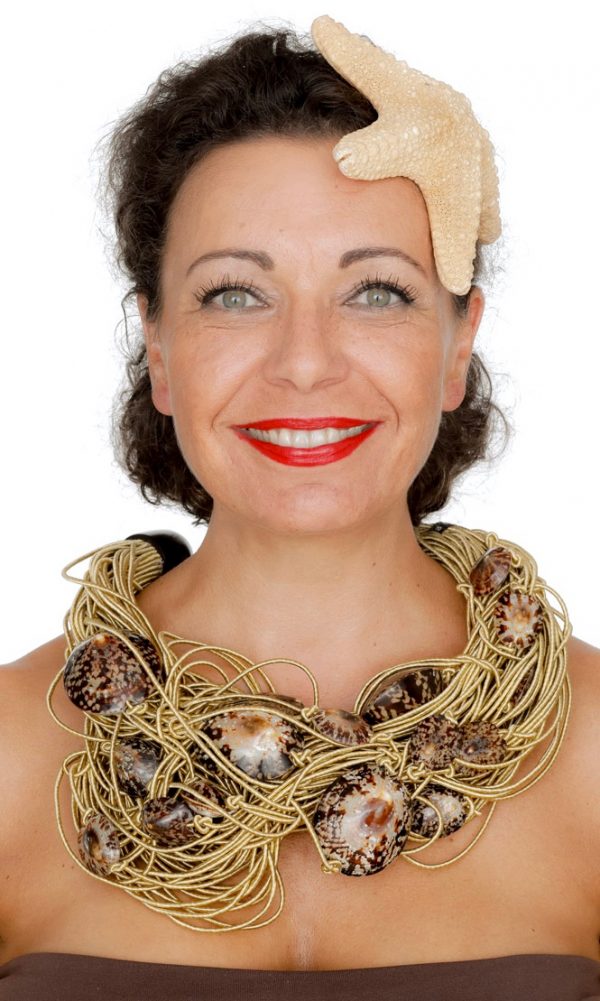 Collier mit Vintage Seidenschnüren und Napfschnecken – Bild 2